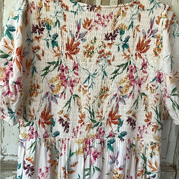 Midi Swiss Dot Shirred Dress in Carrie Floral color - size 2 (18/20) - Picture 9 of 14